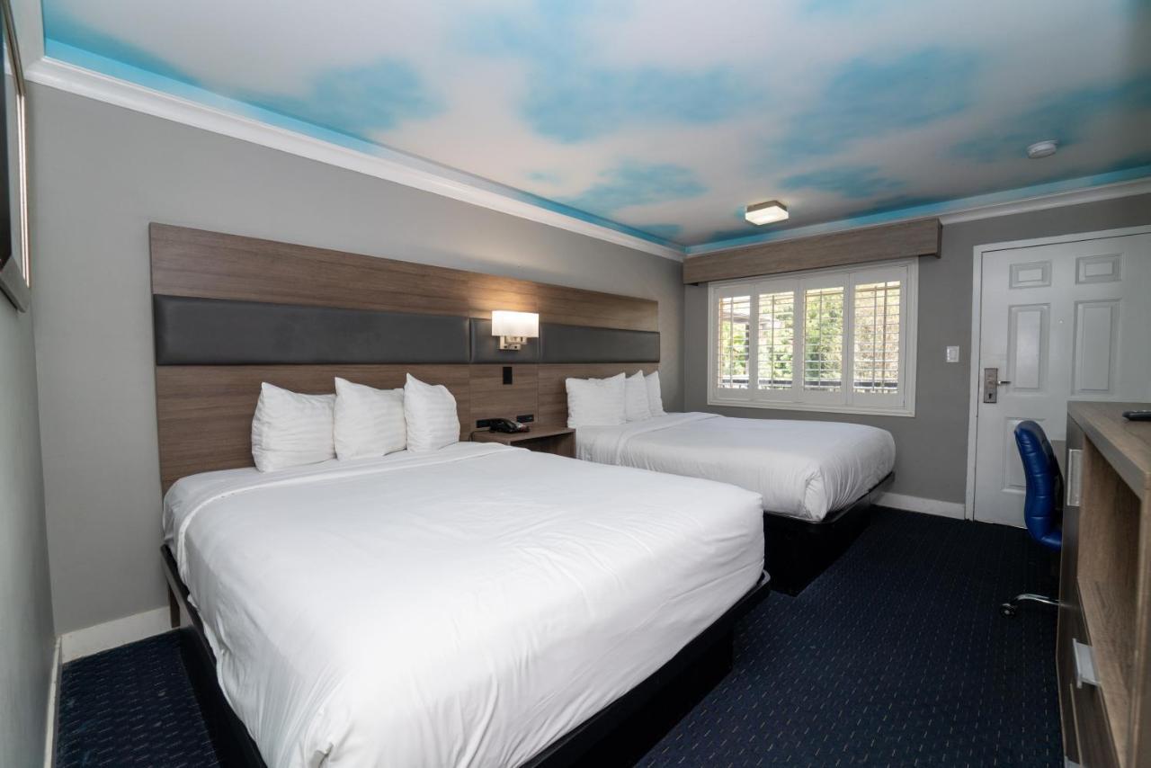 Hollywood Palms Inns & Suites Los Angeles Exterior foto
